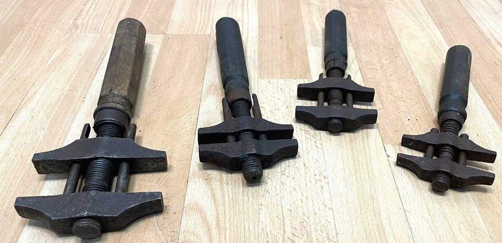Chaves inglesas antigas, ajustáveis. Ferramentas antigas