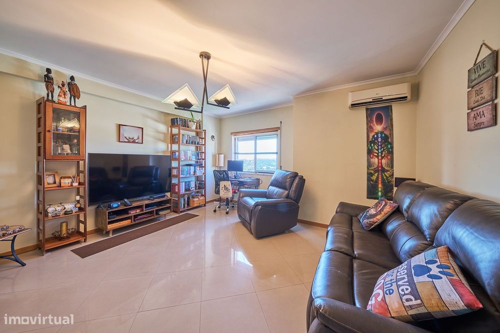 T3 c/Lugar de Garagem + Arrecadação - Santa Marta