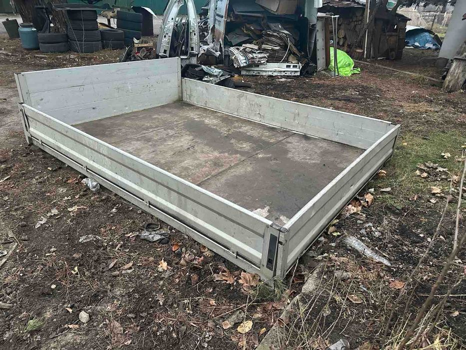 Бортова платформа Mercedes Sprinter до 2006 року