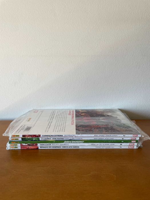 Lote Comics Marvel PT-PT Seladas
