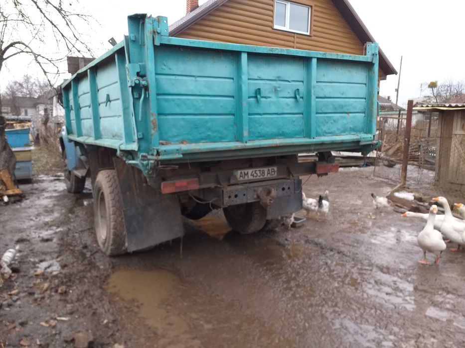 Обмін на комбайн легковий авто бус самоскид Зіл 130,