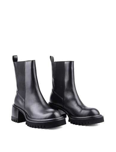 Черевики шкіряні