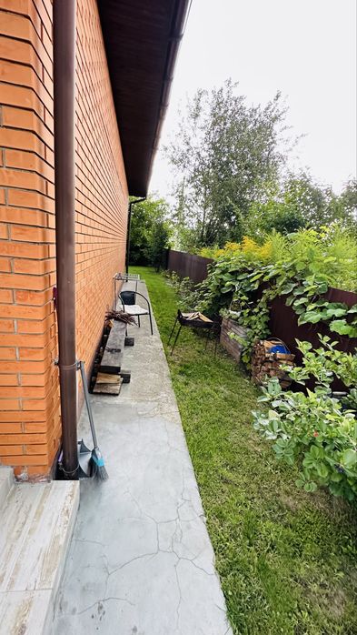 Будинок , Гатне ,інвертор,газ,можно з тваринами