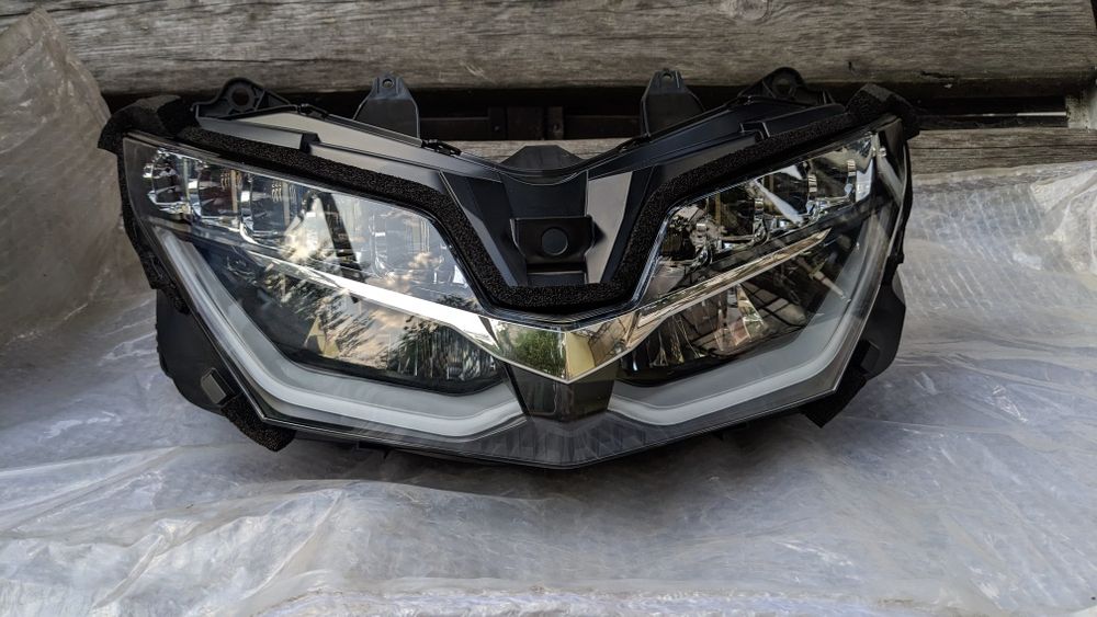 Фара Honda gl1800 2018 gold wing