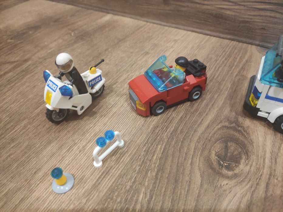 LEGO City 7288 Mobilna jednostka policji