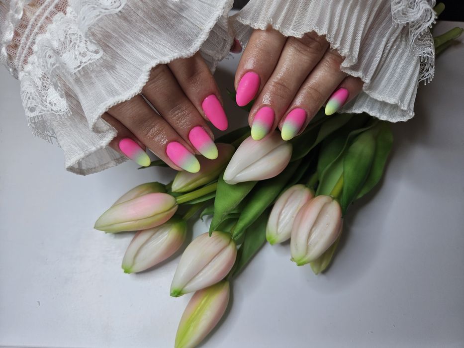 Paznokcie żelowe / HYBRYDA / manicure hybrydowy  / pedicure /TANIO