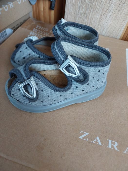 Босоніжки,тапочки Zetpol