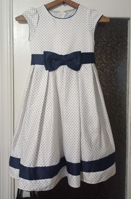 Плаття на дівчинку