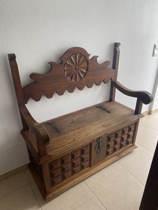 Arcabanco em Madeira