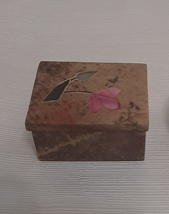 Stone-Style Box