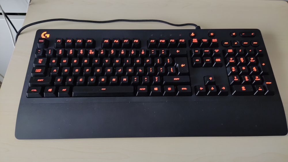 Logitech G213 PRODIGY Gaming Keyboard64738260461442122