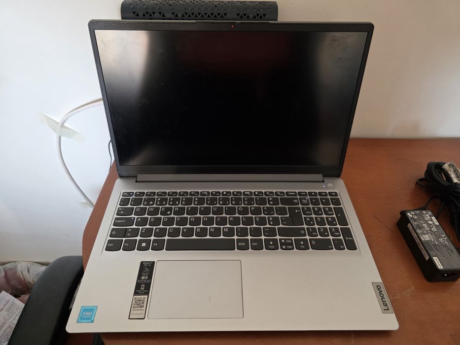 Lenovo IdeaPad 1 15IJL7 15” SSD 128GB | 4GB RAM | Ótimo estado