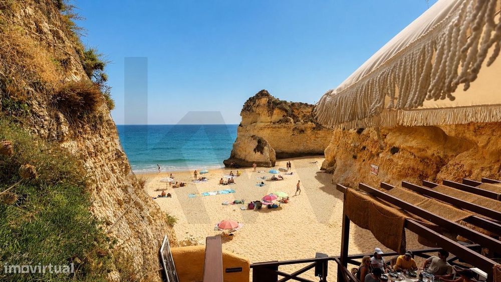 Viver ou Investir no Clube Prainha: O Privilégio dos Serviços de Luxo