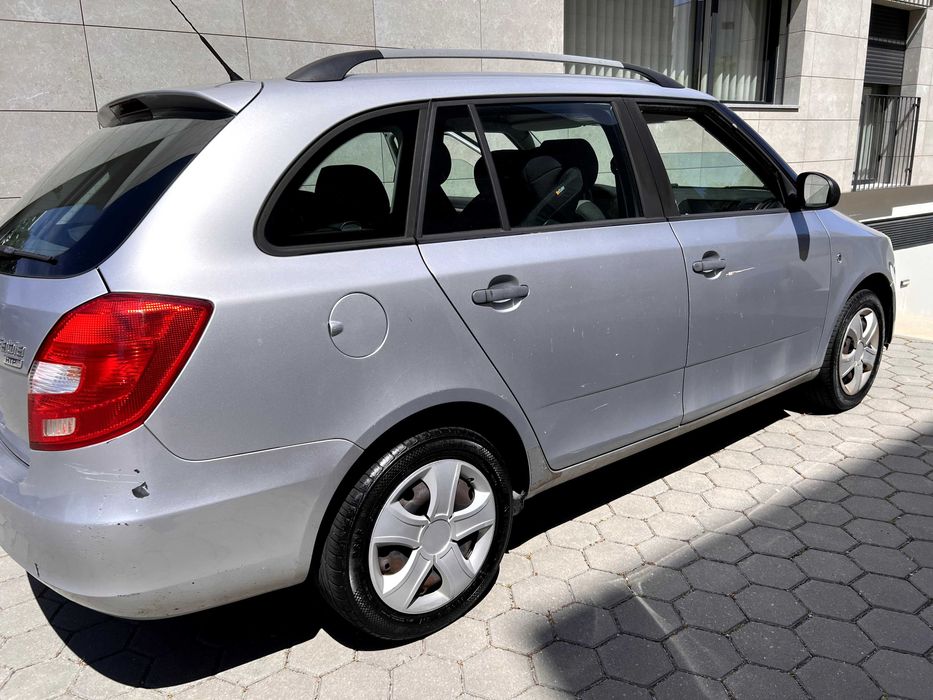 Vendo veiculo Skoda