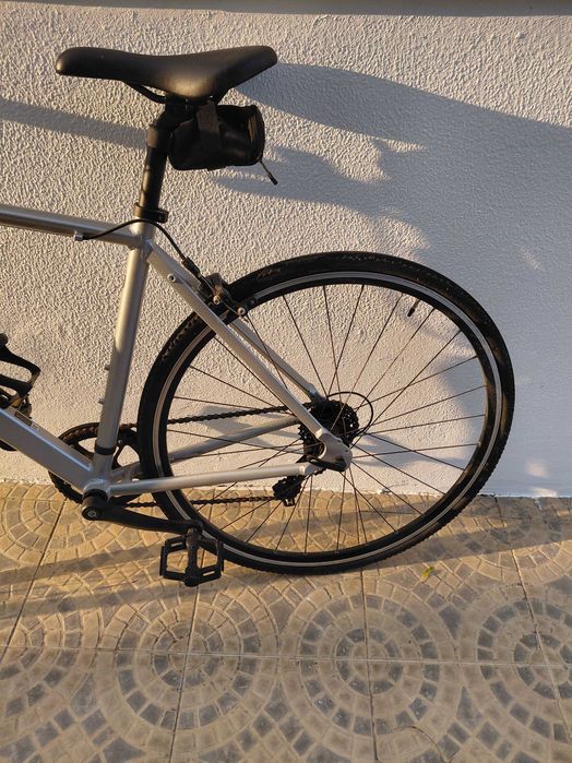 Bicicleta Estrada Triban RC100 + Capacete e Acessórios