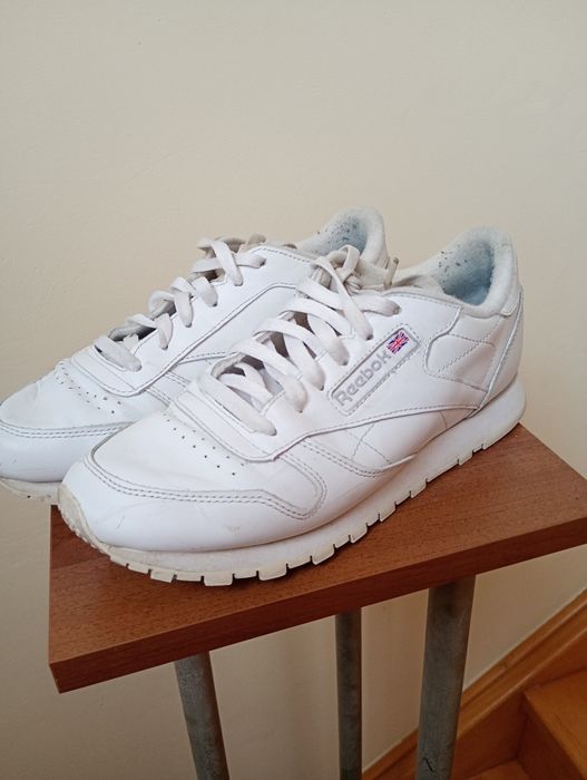 Białe buty Reebok 39