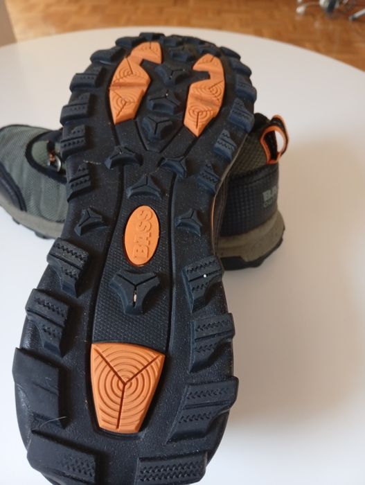 Sprzedam męskie trampki, rozmiar 40-40,5, długość wkładki 25,5-26 cm.