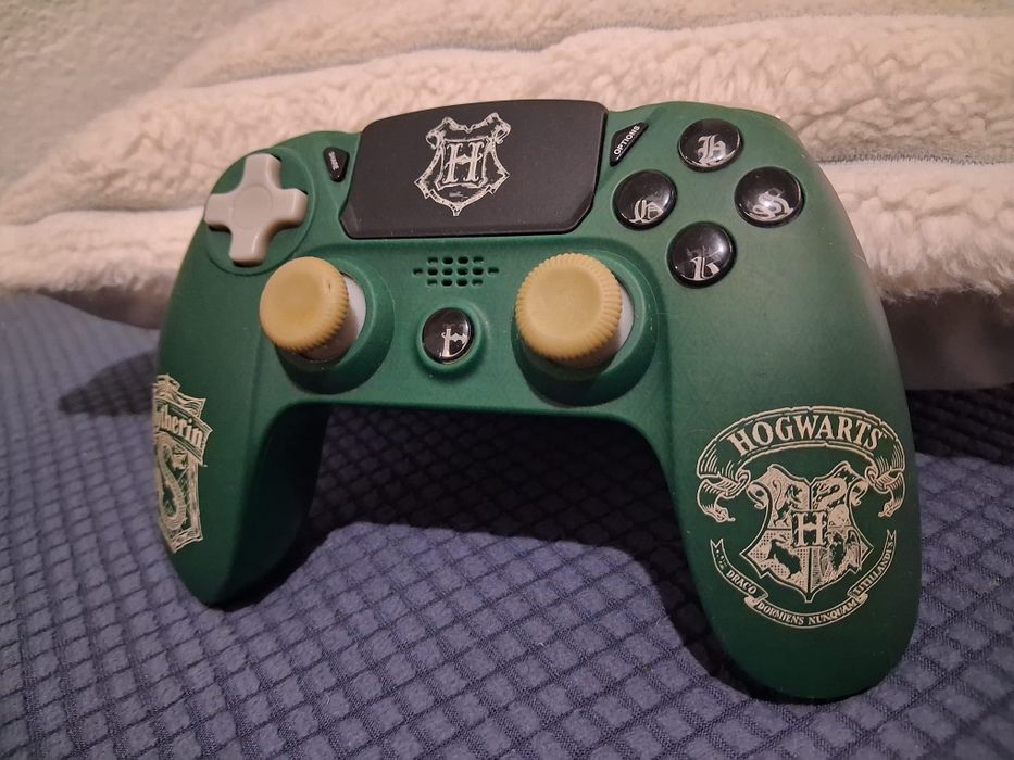 Comando PS4 / PC - Harry Potter Slytherin (Oficial Wizarding World)