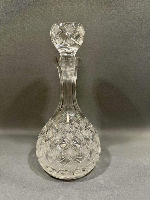 Stara, przedwojenna karafka krysztal