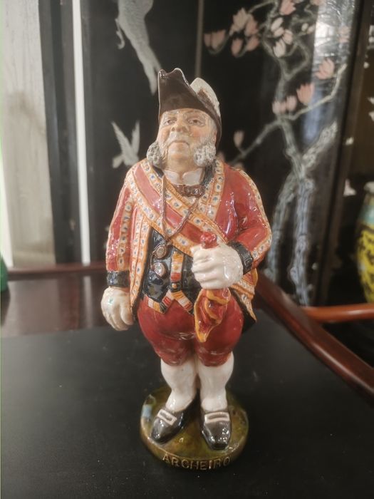 Garrafa Archeiro Faiança Bordalo Pinheiro, bilha segredo