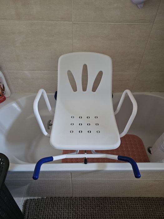Cadeira de  banho para idosos