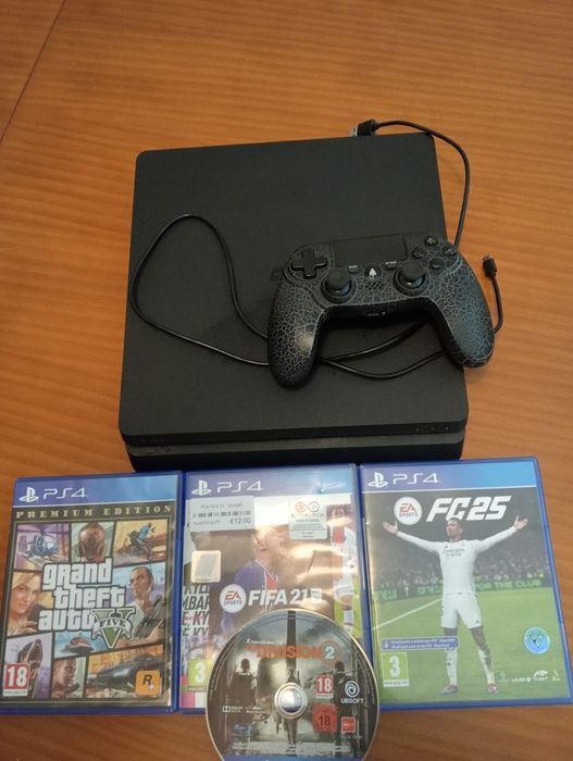 PS4 500gb pouco usada