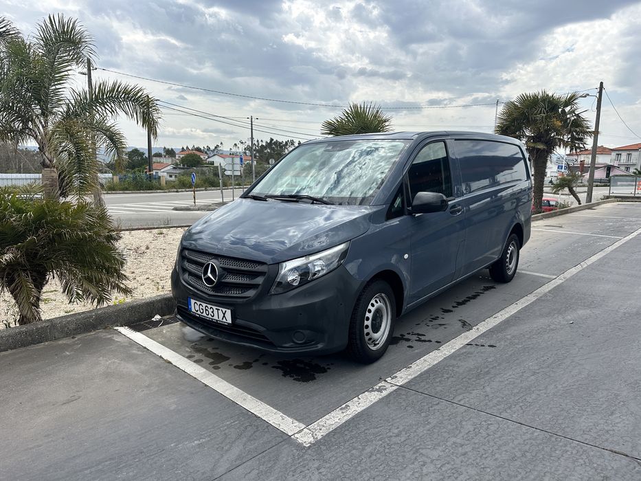 Mercedes Vito com km pouco