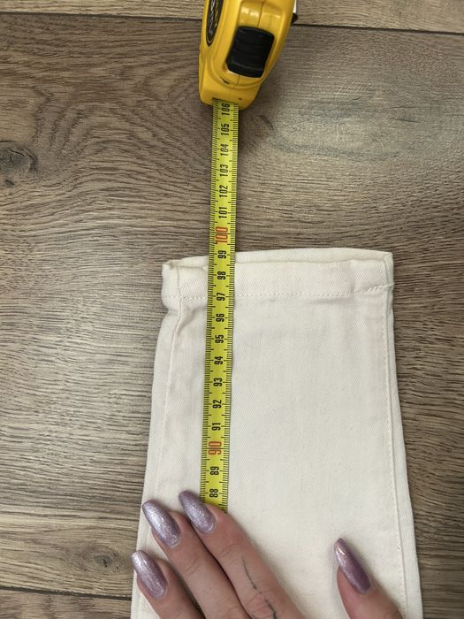 Białe spodnie z rozcięciami Bershka 34 high waist