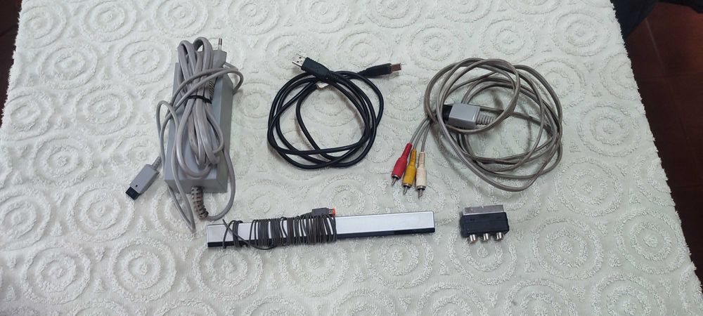 Nintendo Wii branca+cabos e sensor bar