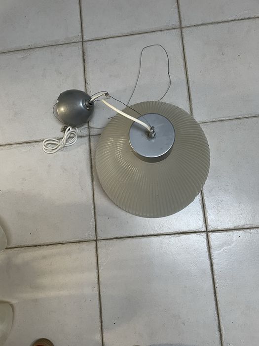 Candeeiro em bom estado