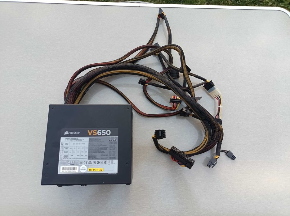 Zasilacz komputerowy Corsair VS650 650W 80 Plus