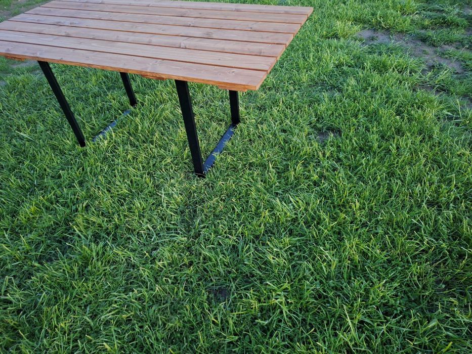 Sprzedam stół ogrodowy stól metalowe nogi