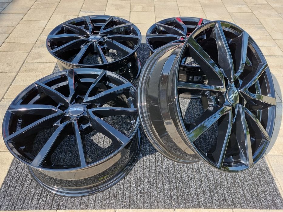 Dacia Duster 17 " Felgi aluminiowe 5x114,3 Daster I / II Czarny połysk