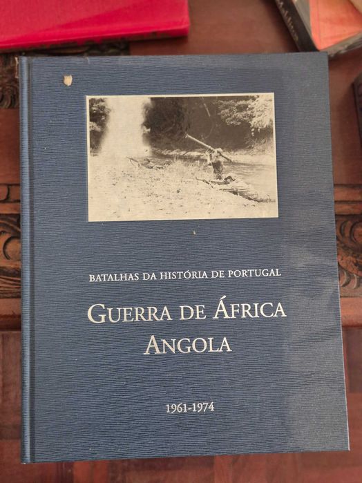 Livro sobre a guerra em Angola