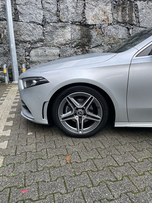 Mercedes-Benz A180d AMG line Aut. 61000 kms