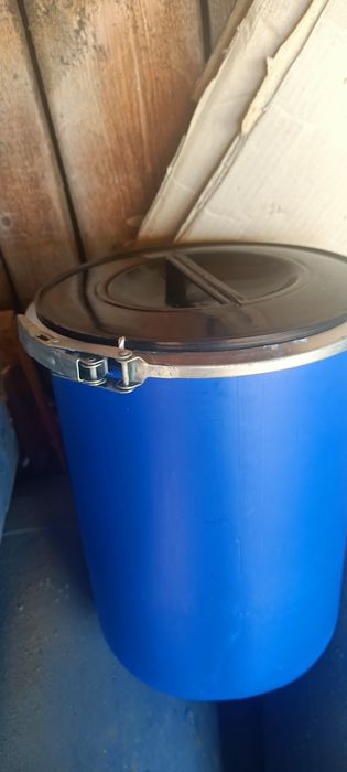 Malé becki plastikowe