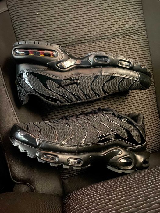(БЕЗ ПЕРЕДОПЛАТИ)Nike Air Max Plus Triple найк аір макс плюс TN тн
