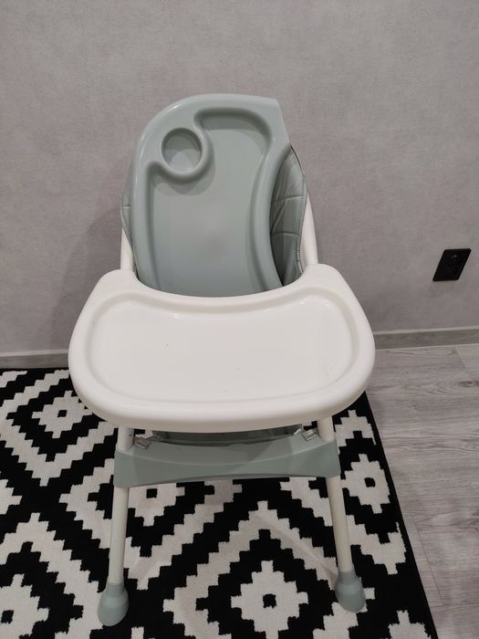 Стільчик для годування
