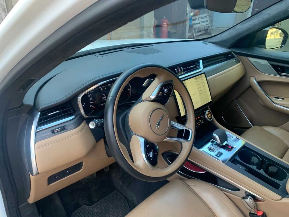 продам jaguar f-pace
