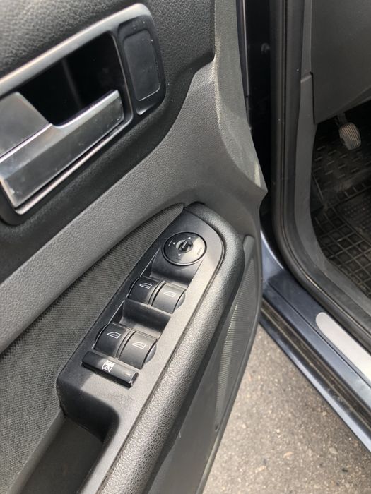 Ford Focus 2.0 газ/бензин 2006