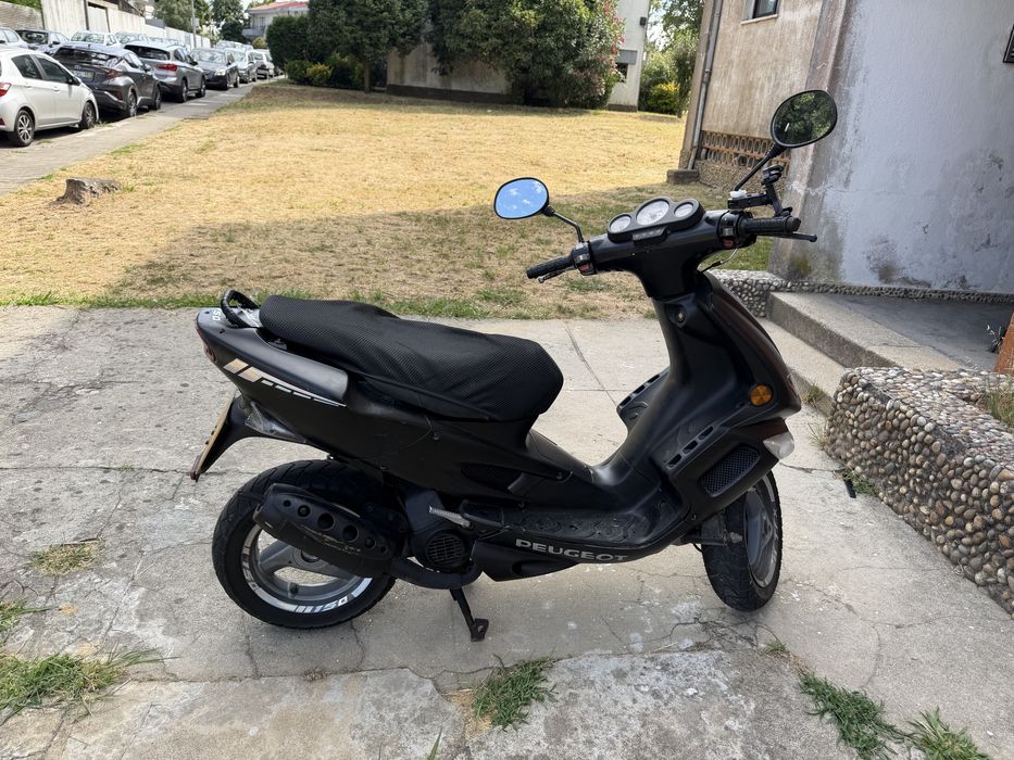 Scooter Peugeot