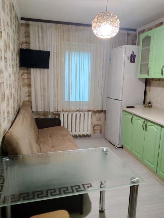 Продам 1к квартиру з ремонтом Єфремова,7 метро Академмістечко 3 хв.