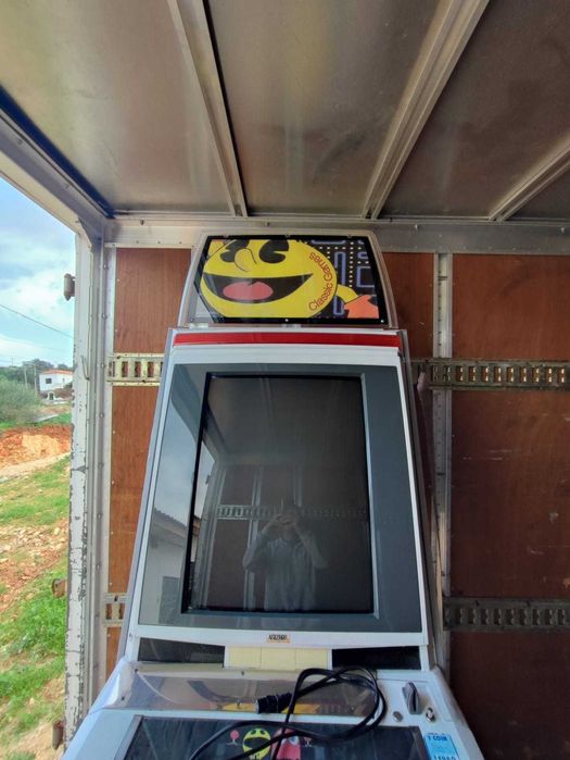 Clássico Arcade Sega Naomi Cabinet com Sistema Multijogos Pandora