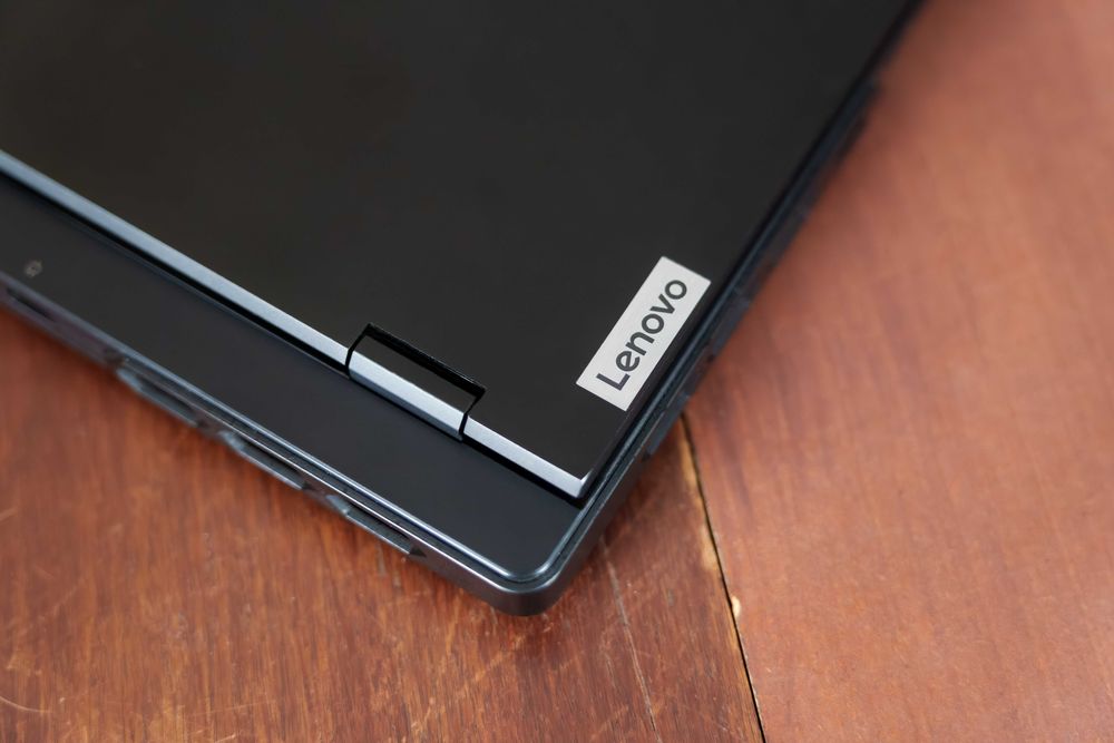 Portátil Gaming Lenovo Legion Pro 7 16IRX9H – RTX 4080 / i9 / 32GB / 1.5TB SSD