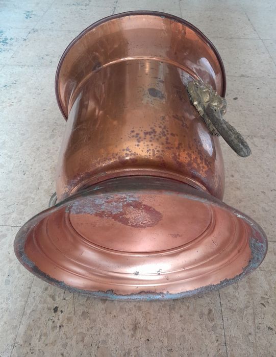Peça decorativa em metal