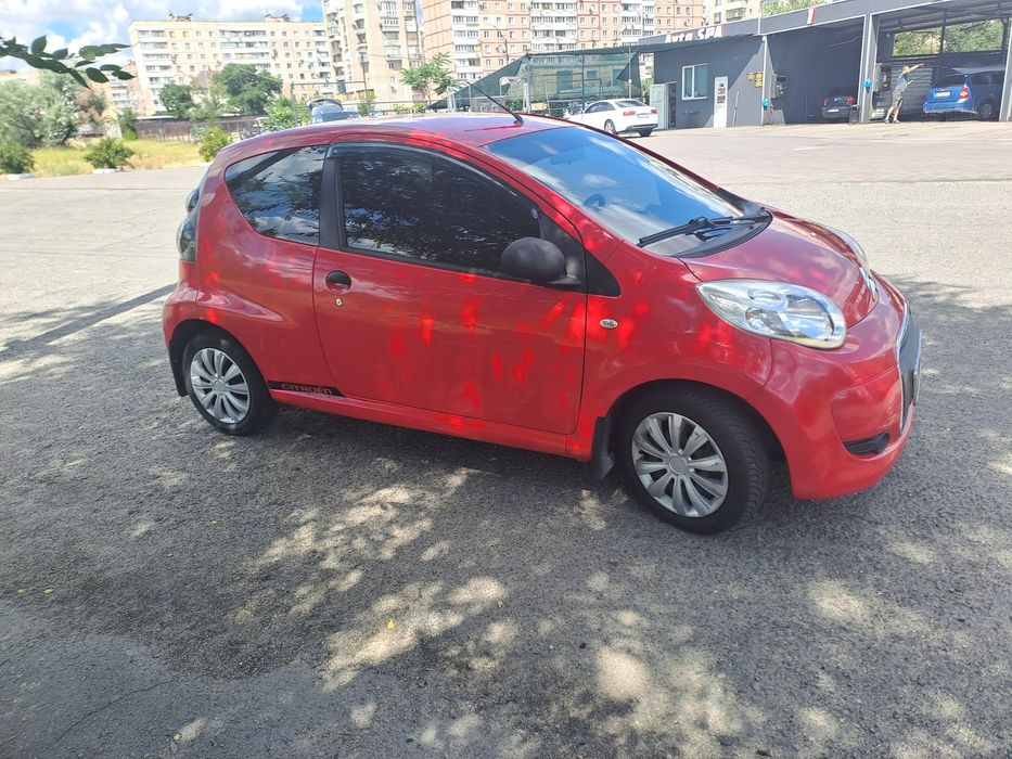 Продам Citroen C1