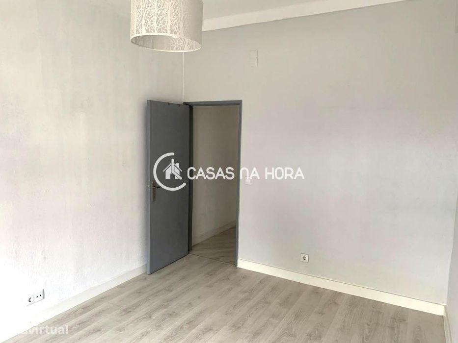 Apartamento T1 Charneca da Caparica