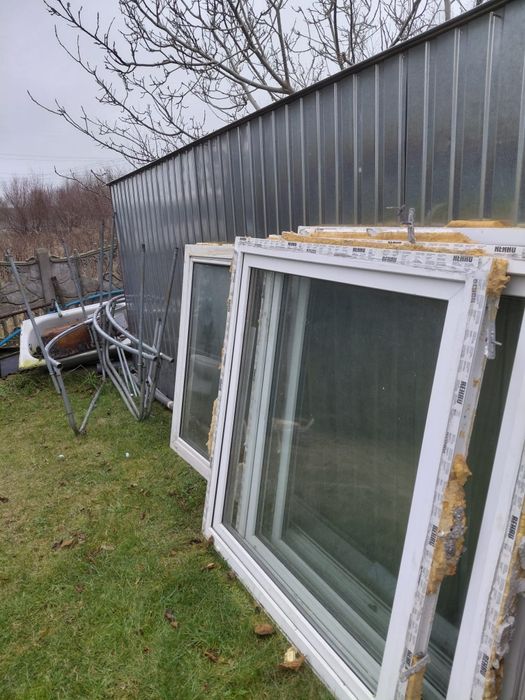 Sprzedam okna  rehau