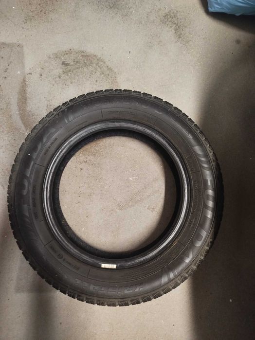 Sprzedam komplet opon wielosezonowych 165/70R14 T81