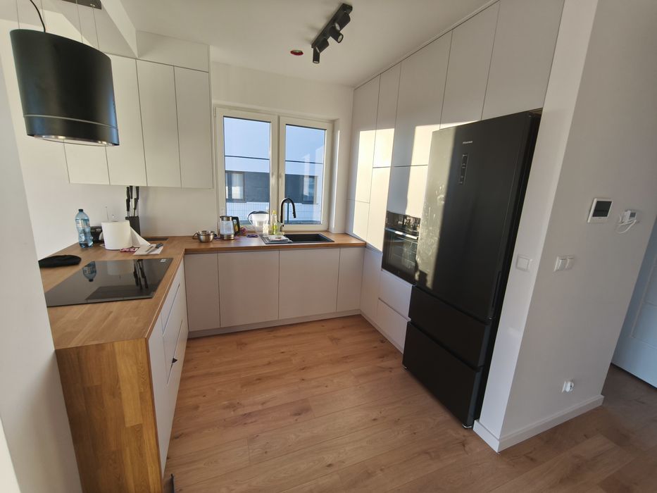 Montaż i Skręcanie Mebli  IKEA, BRW, AGATA  - Szybko i Solidnie